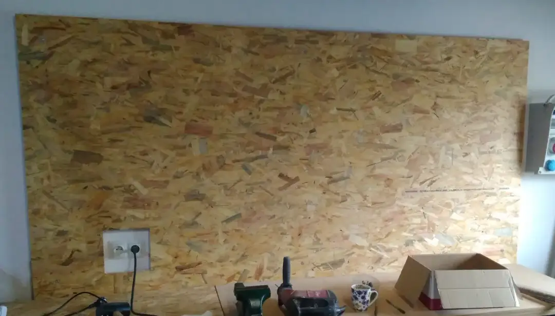 Jak przymocować płytę OSB do ściany: 5 prostych kroków montażu samodzielnie