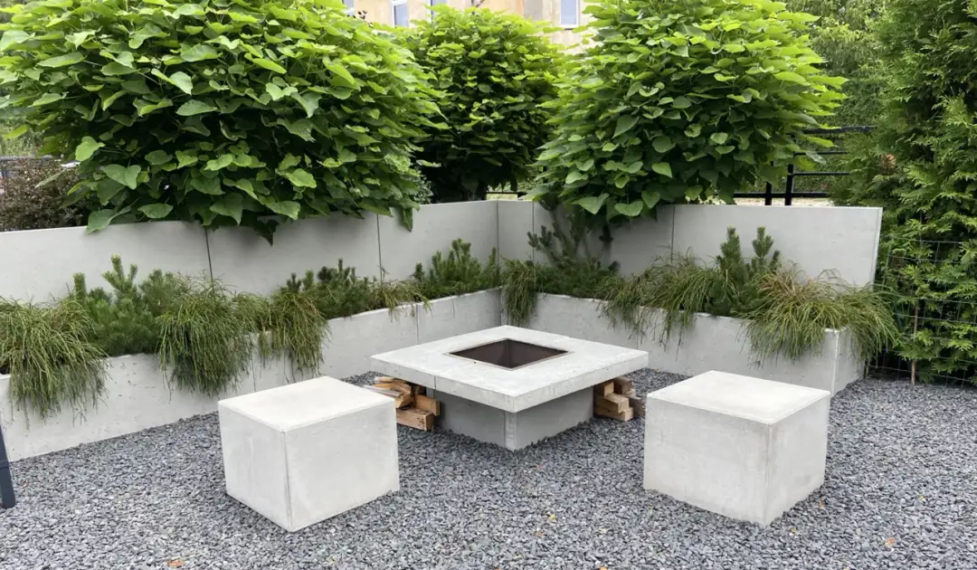 Jak zbudować mur oporowy z donic: praktyczny poradnik dla ogrodników