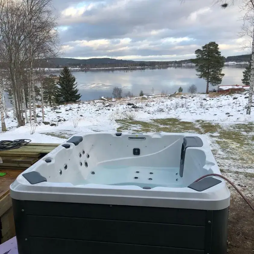 Ile prądu zużywa jacuzzi ogrodowe? Sprawdź, jak obniżyć koszty!