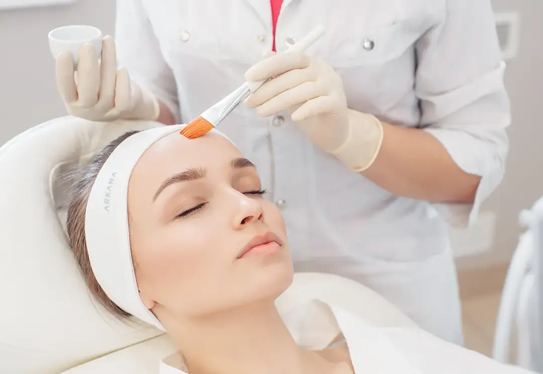 Zabieg z retinolem - skuteczna droga do młodszej skóry bez podrażnień