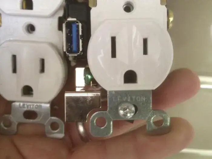 Jak podłączyć gniazdo z uziemieniem - unikaj najczęstszych błędów