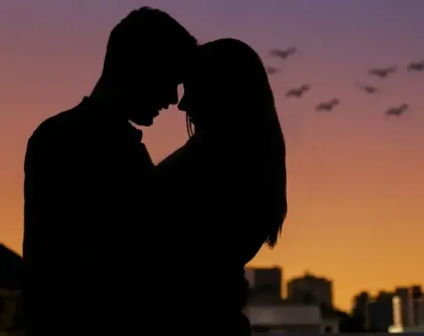 Jak pokazać dziewczynie, że Ci się podoba: 7 skutecznych metod