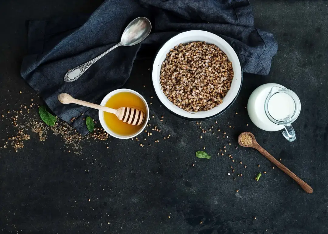 Czy kasza naprawdę pomaga w odchudzaniu? Wpływ kaszy na utratę wagi i zdrowie