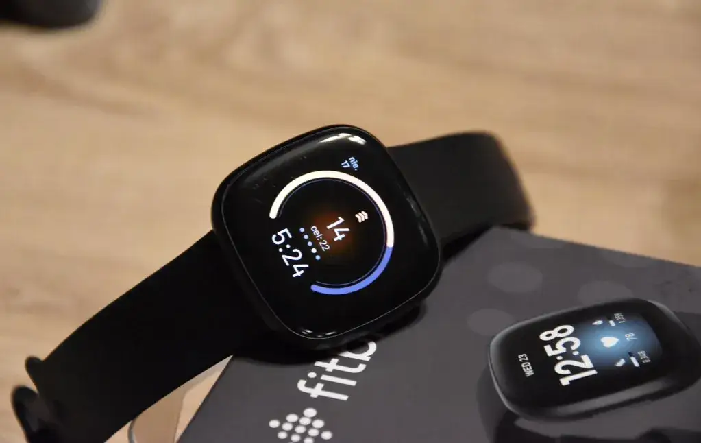 Fitbit Versa 3 recenzja: co musisz wiedzieć przed zakupem smartwatcha