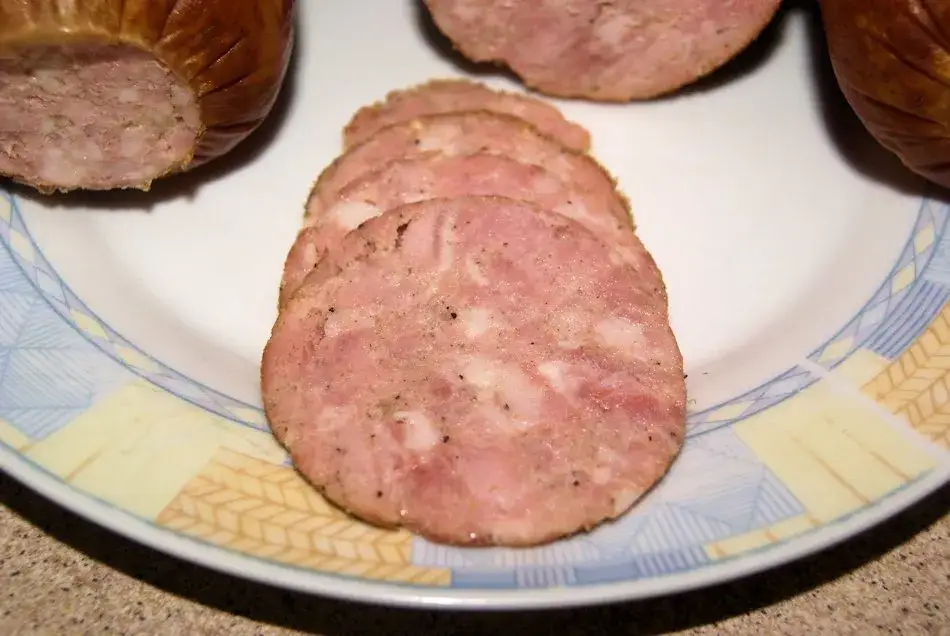 Jak przygotować kiełbasę grubą wędzoną - sekrety idealnego smaku