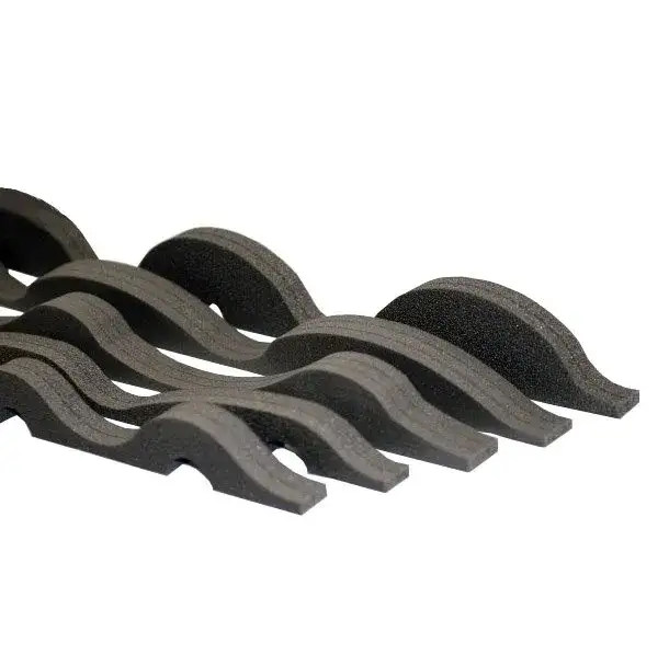 Uszczelka pod blachodachówkę: klucz do trwałego dachu bez przecieków