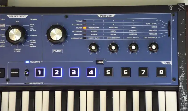 Jaki syntezator do muzyki elektronicznej? Kluczowe informacje i porady