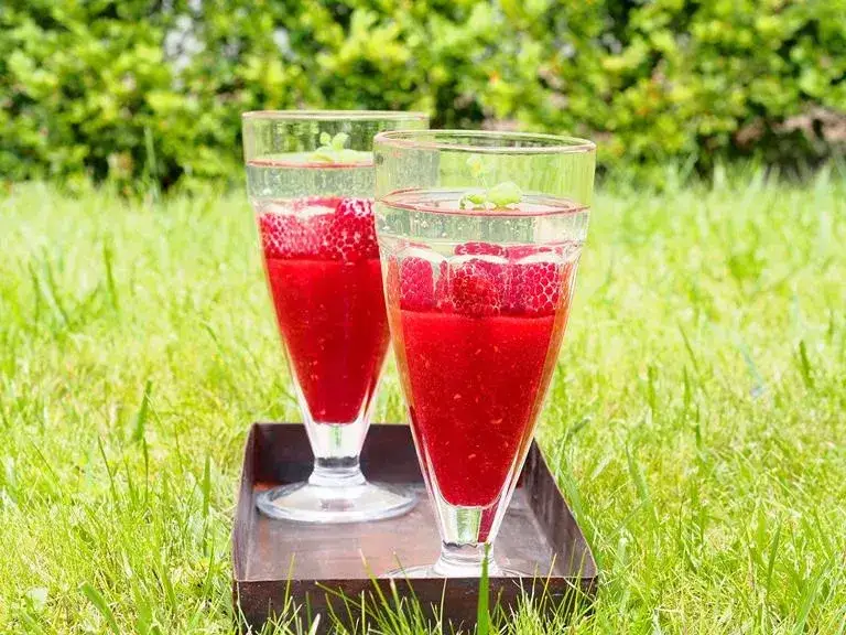 Co można zrobić z galaretki? 10 kreatywnych przepisów na lato