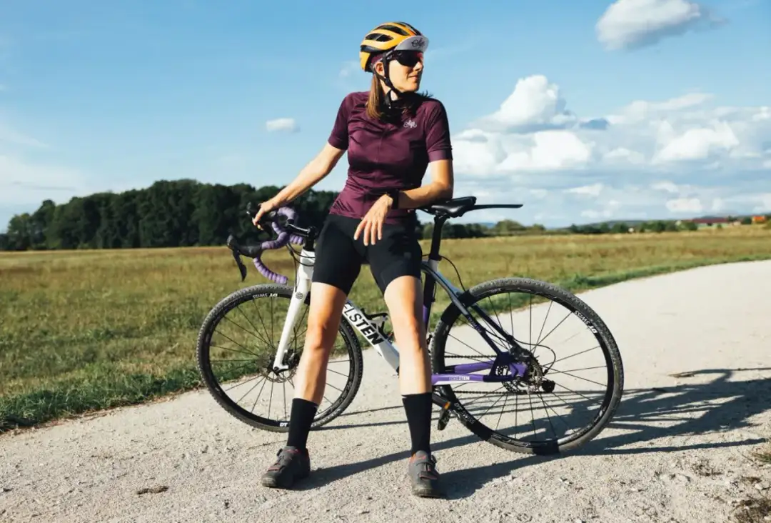 Jak wybrać idealny rower crossowy damski? Kluczowe cechy i modele.