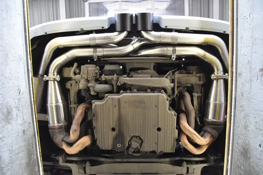 Czy wydech przelotowy jest legalny w Polsce? Poznaj konsekwencje i przepisy