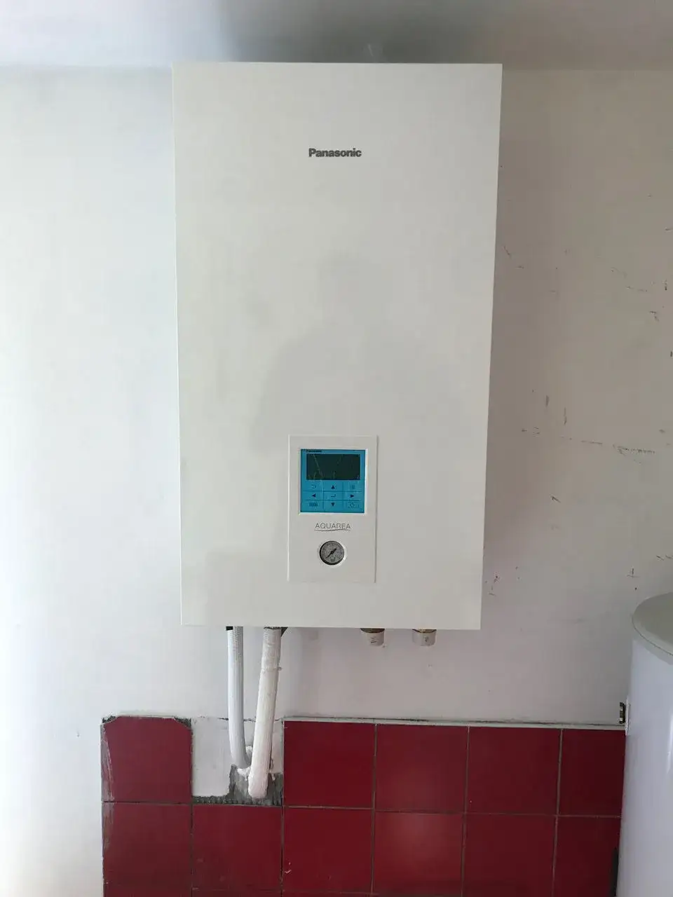 Dlaczego włącza się grzałka w pompie ciepła i jak temu zapobiec