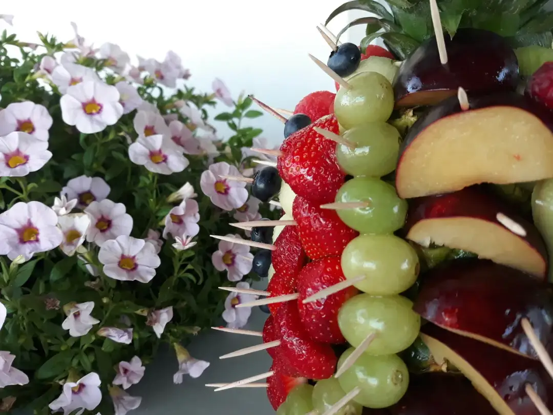 Jakie owoce do fontanny czekoladowej? Najlepsze wybory na przyjęcie