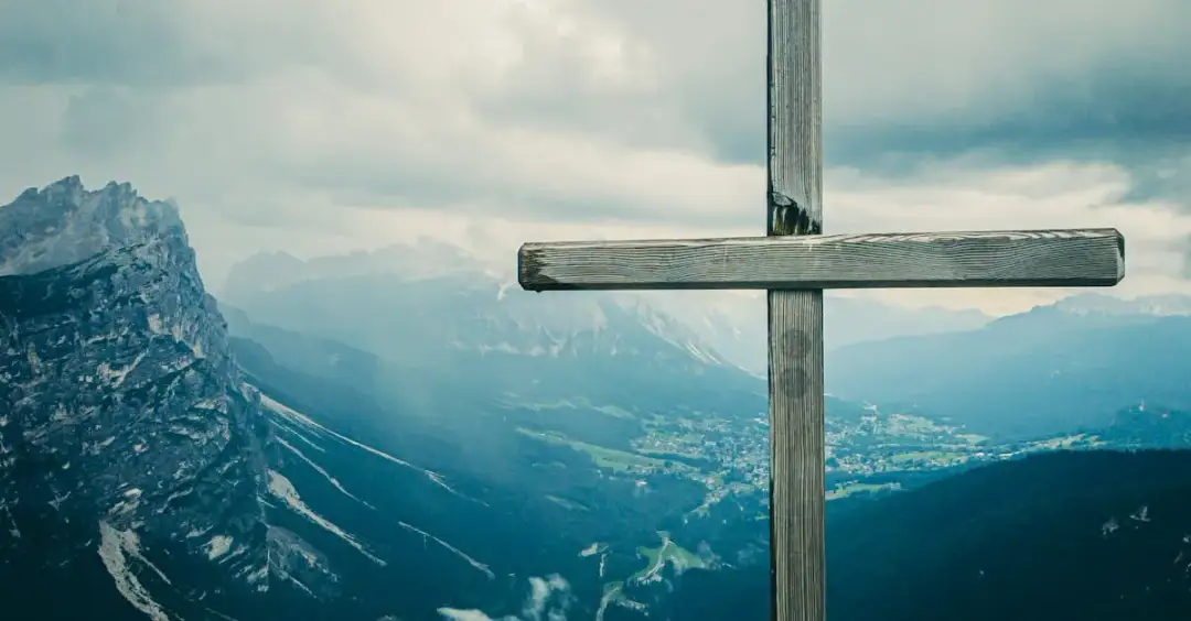 Co symbolizuje pierwsza stacja drogi krzyżowej? Oto głębszy sens