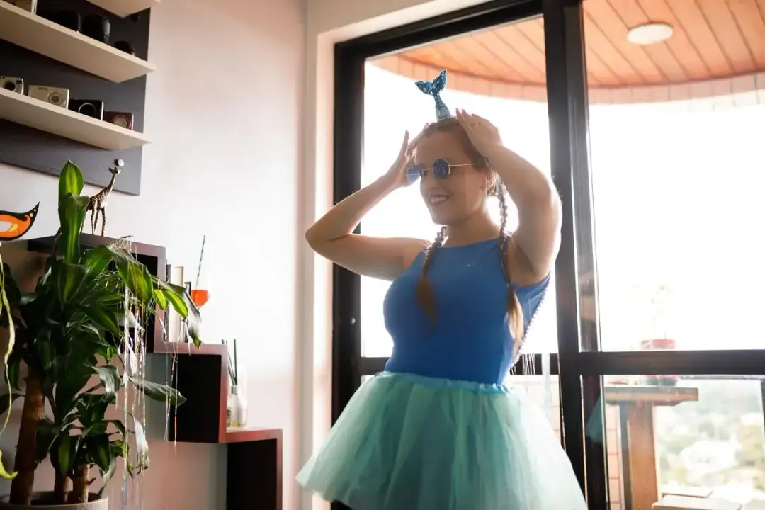 Jak zrobić strój syrenki dla dziecka - łatwe kroki i materiały