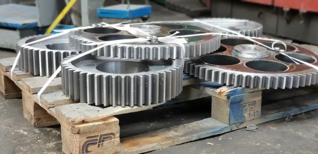 Nowoczesne technologie w obróbce narzędzi i kół zębatych