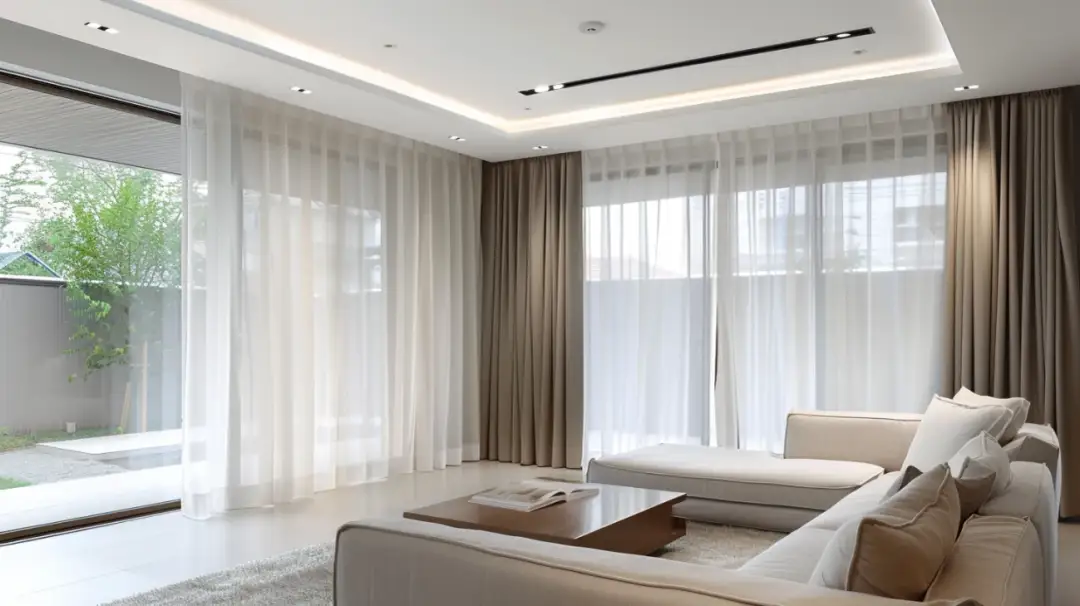 Karnisz ukryty w suficie - subtelność w każdym detalu