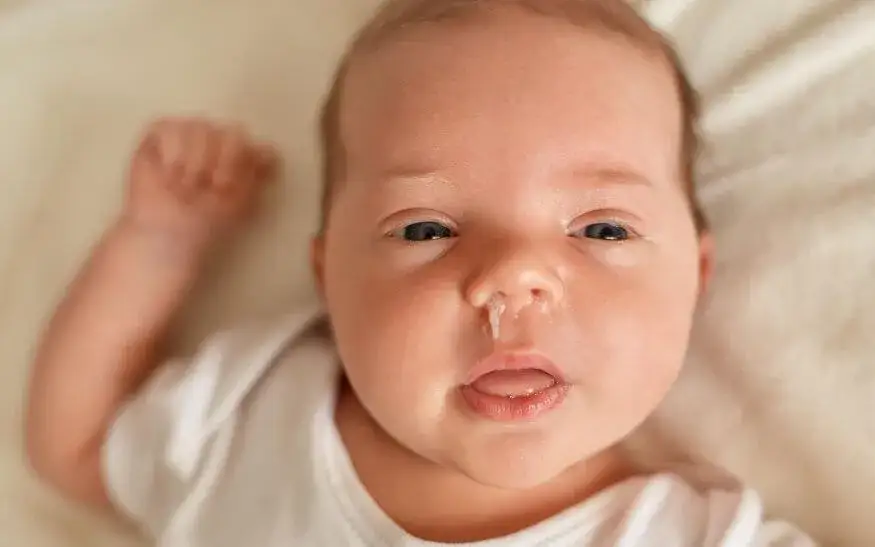 Katar u niemowlaka: ile naprawdę trwa i jak szybko go wyleczyć?
