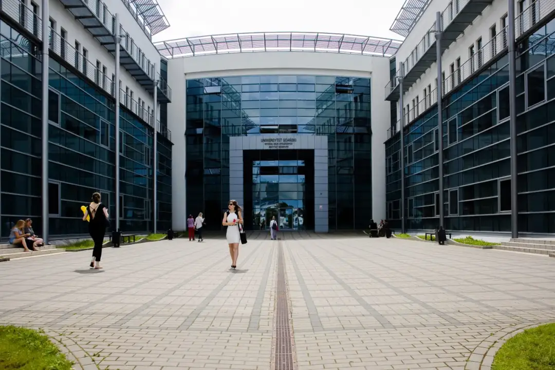 Wydziały Uniwersytetu Gdańskiego: Kluczowe informacje o kierunkach studiów