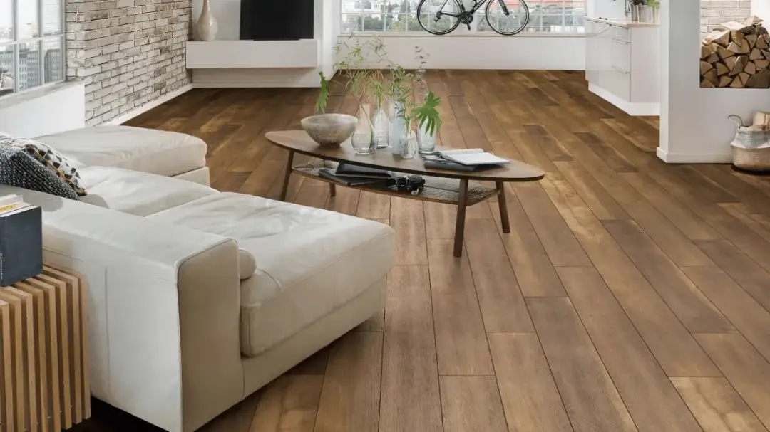 Czy panele podłogowe są zdrowe? Sprawdź, co musisz wiedzieć o emisji