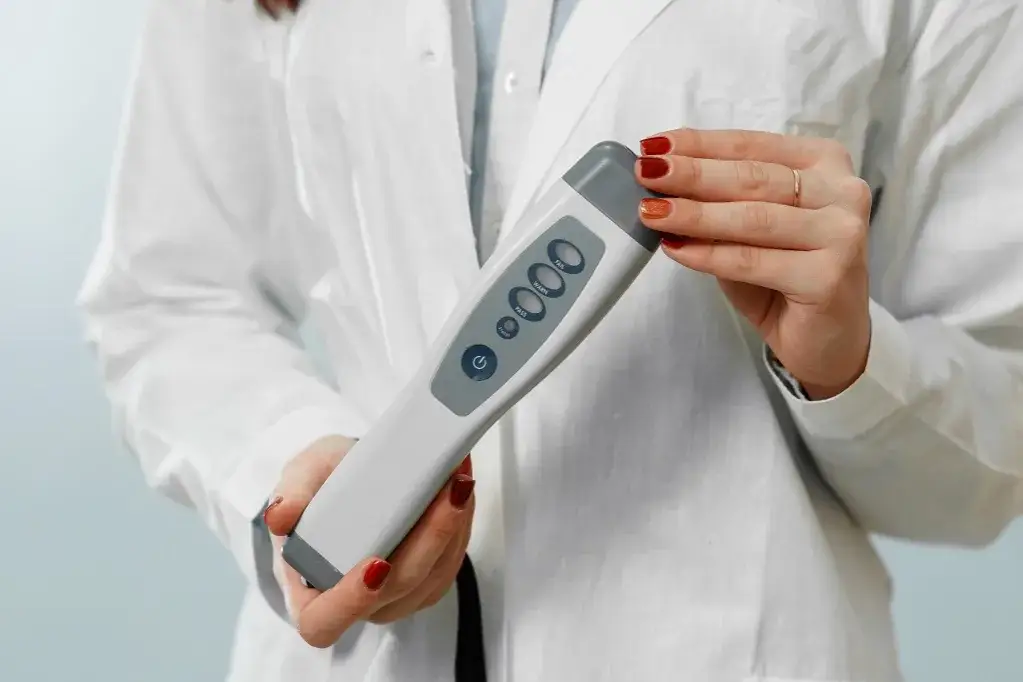 Ile kosztuje dobry alkomat? Sprawdź różnice w cenach i modelach