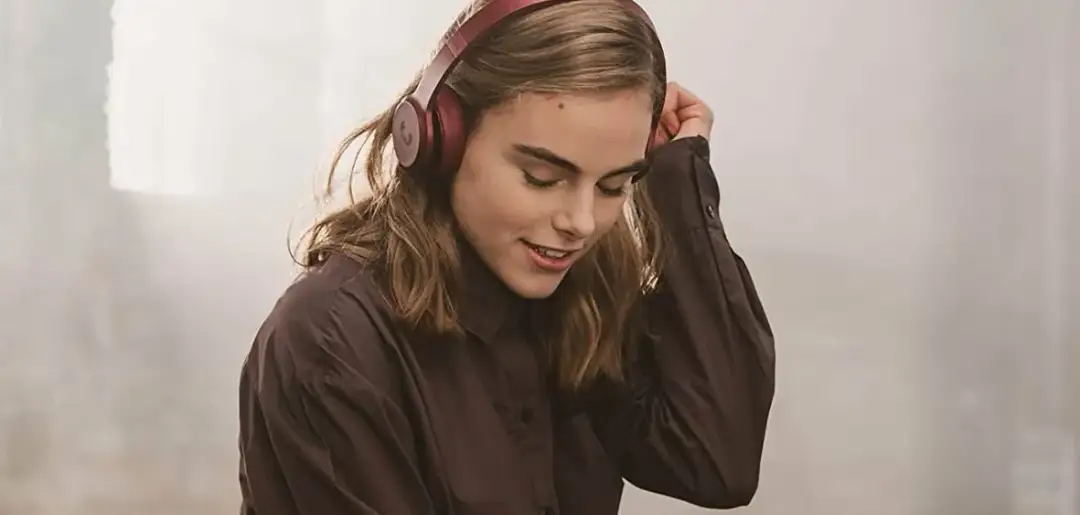 Dlaczego słuchawki bluetooth cicho grają i jak to naprawić szybko