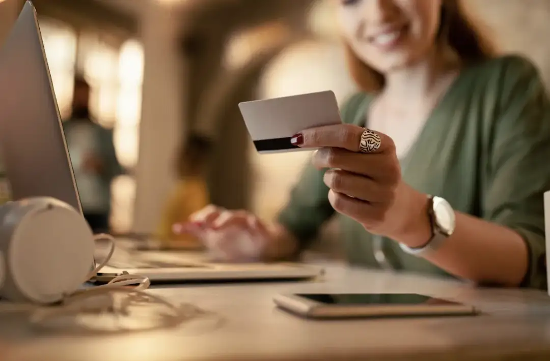 Cashback w grach online: jak działa i kto może z niego skorzystać