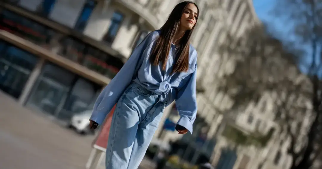 Jak modnie nosić koszulę: najważniejsze triki i stylizacje, które musisz znać
