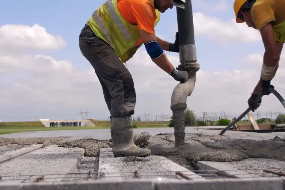Jaki beton na strop Teriva? Kluczowe informacje i najlepszy wybór