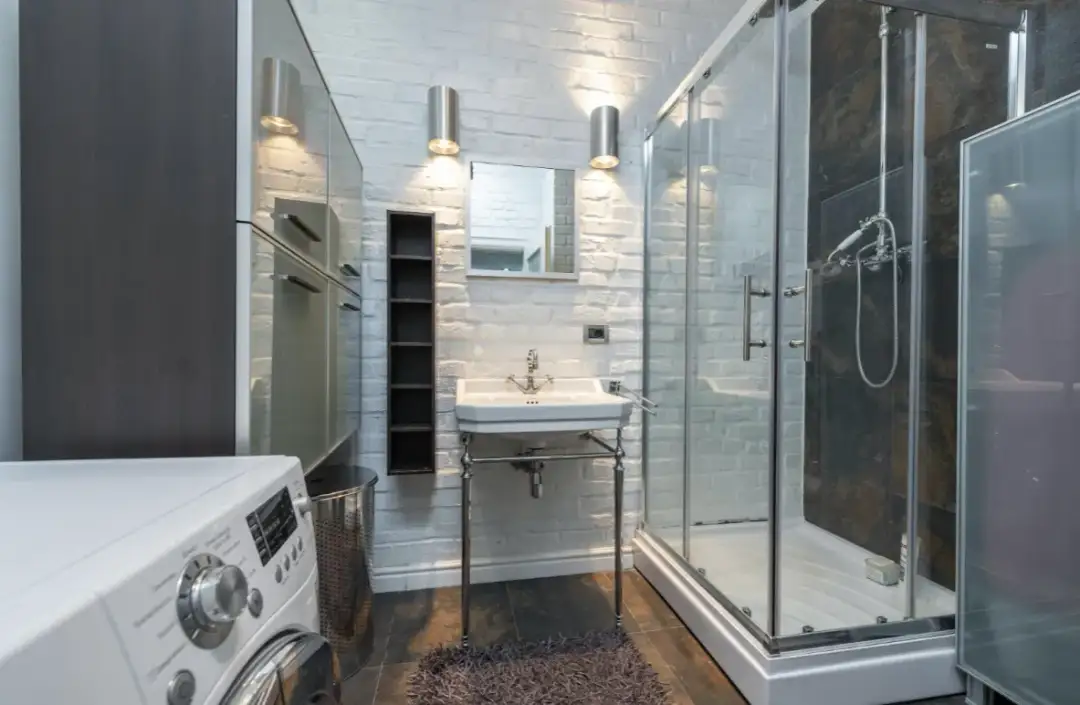 Jak wyczyścić pożółkły brodzik akrylowy?