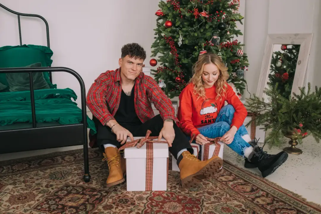 Co mogę kupić bratu pod choinkę? 10 nietypowych pomysłów na prezenty