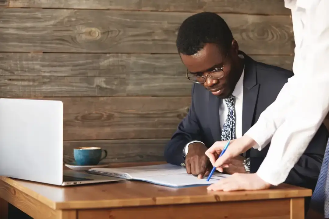 Czy umowa o dzieło wlicza się do lat pracy? Oto, co musisz wiedzieć