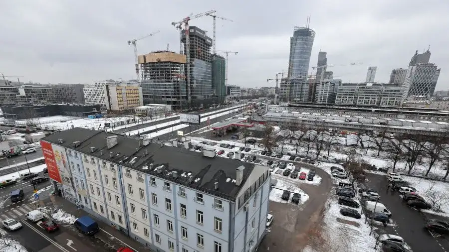 Dwie wieże Kaczyńskiego - kontrowersje i tajemnice budowy w Warszawie