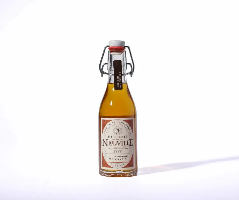 Huile de noisette grillée : bienfaits, recettes et secrets culinaires