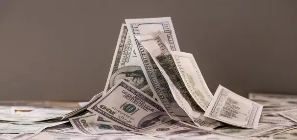 Oprocentowanie lokaty w skali roku: Jak nie stracić pieniędzy na oszczędnościach?