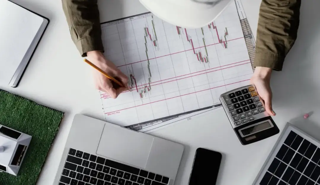 Jak zarobić pieniądze na różnych źródłach – inwestycje, oszczędności i gry online