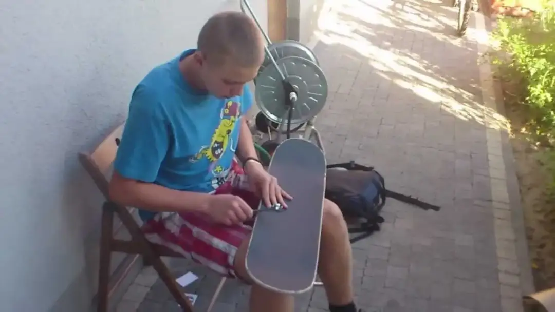 Jak czyścić grip deskorolki, aby przedłużyć jego trwałość i wydajność