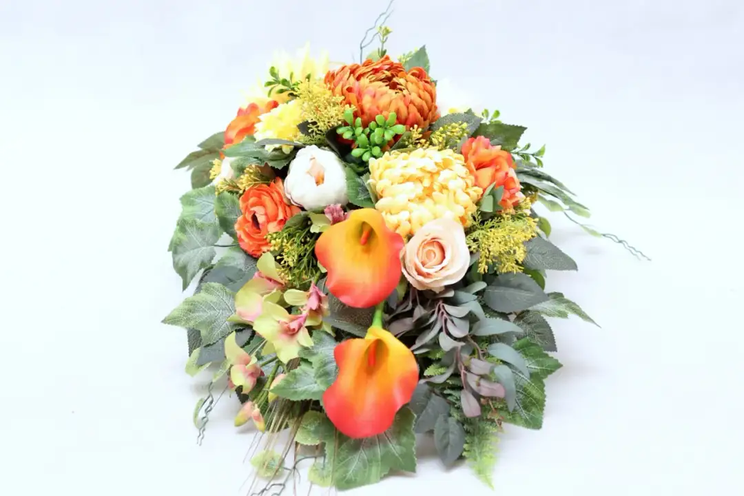 Jak zrobić stroik na cmentarz na gąbce florystycznej - krok po kroku