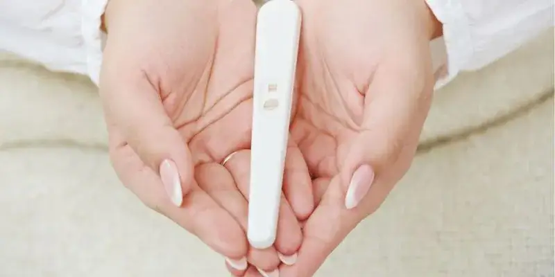 Test ciążowy ile dni po owulacji? Sprawdź, jak uniknąć błędów