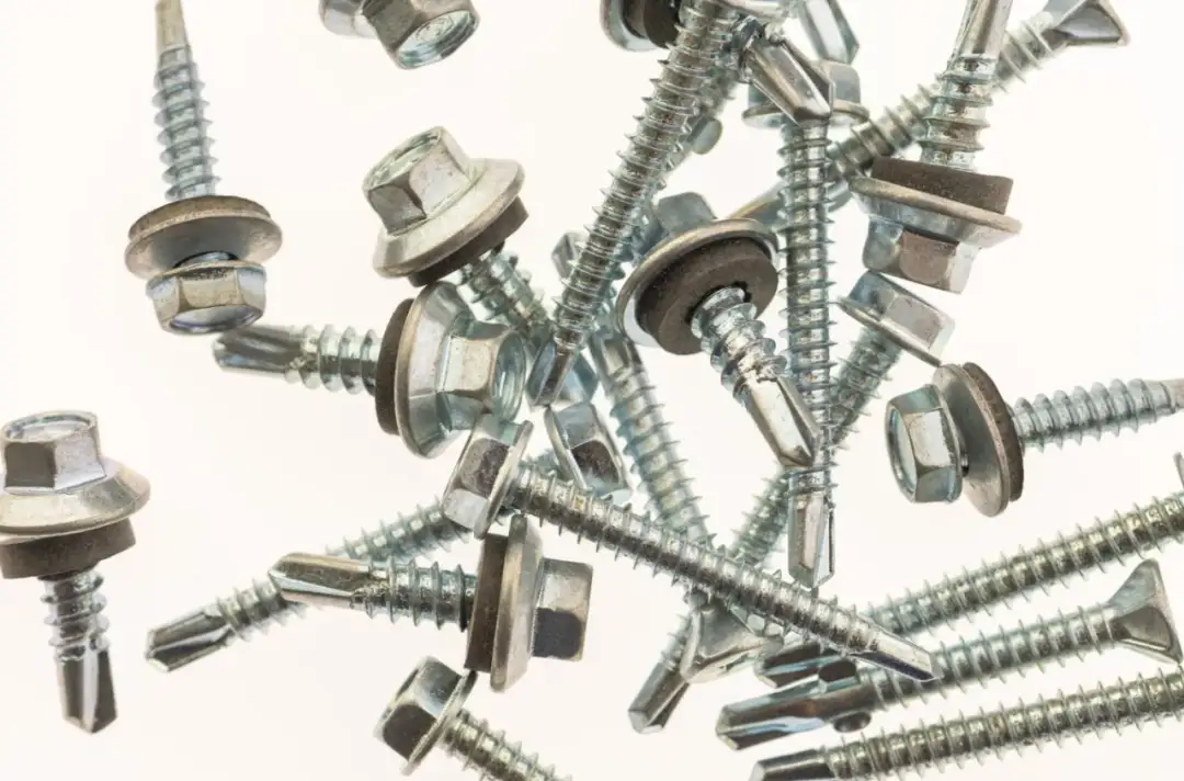 Blachowkręty nierdzewne – do czego możesz je wykorzystać?