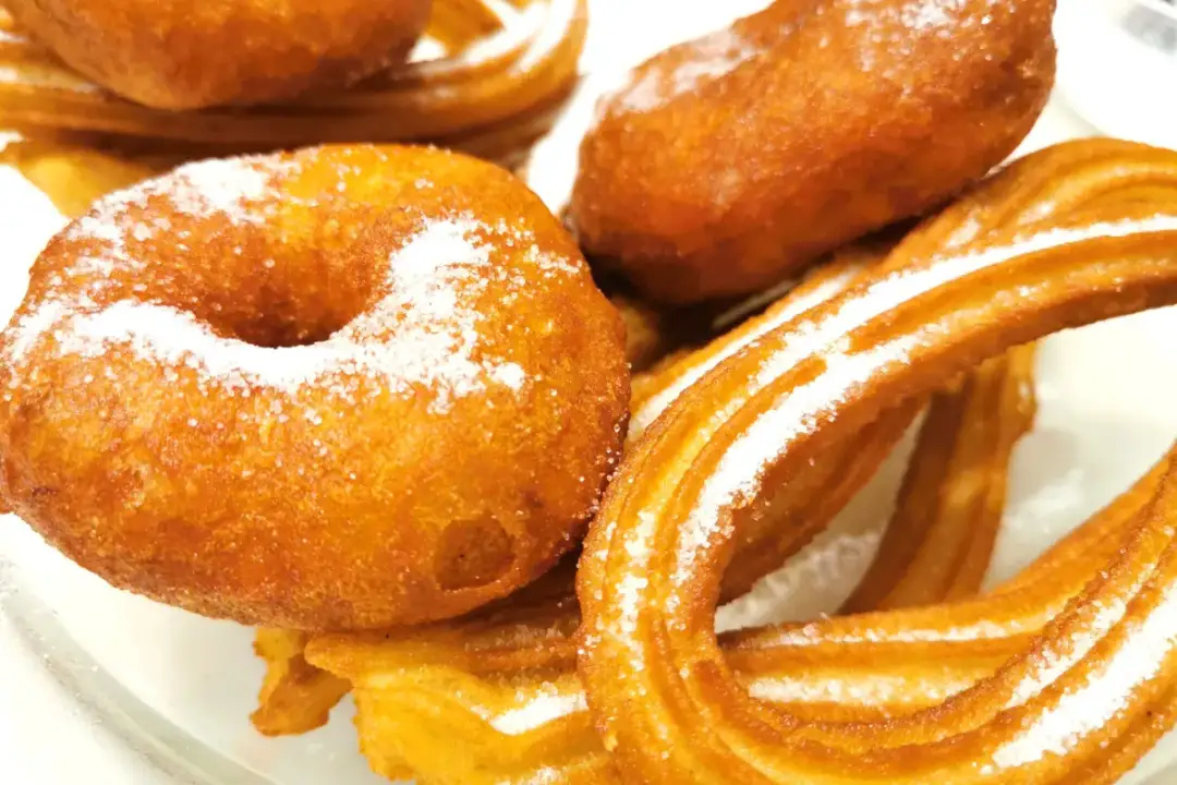 Los mejores lugares para disfrutar chocolate con churros en Valencia