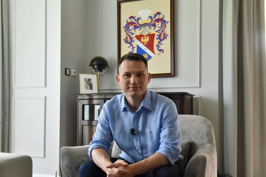 Jak mieszka Sławomir Mentzen? Zaskakujące szczegóły o jego domu