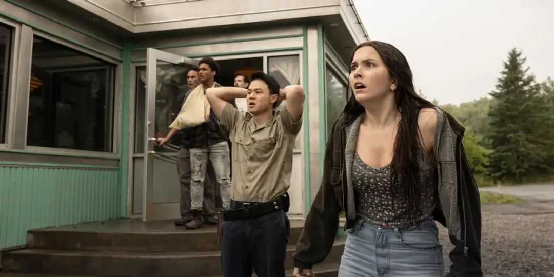 Stamtąd: Czy warto obejrzeć? Recenzja serialu, który cię zaskoczy