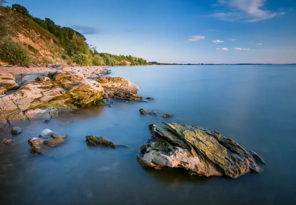 Jezioro Łódzkie - niezwykły raj dla miłośników sportów wodnych i wędkarzy