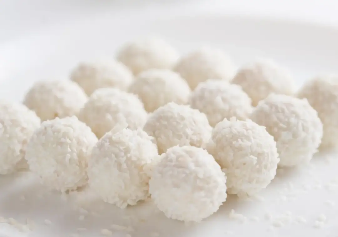 Ile kalorii ma Rafaello? Poznaj wartość odżywczą jednej pralinki