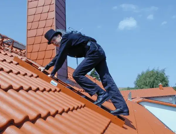 Drabinka do komina: Rodzaje, wymagania i bezpieczeństwo