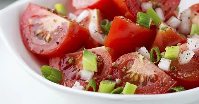 Recette de salade de tomates : simple, rapide et délicieuse à préparer
