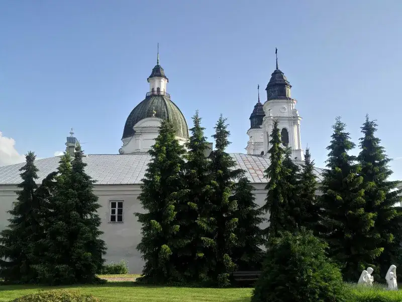 Sanktuarium Chełm: Historia, architektura i duchowe wydarzenia