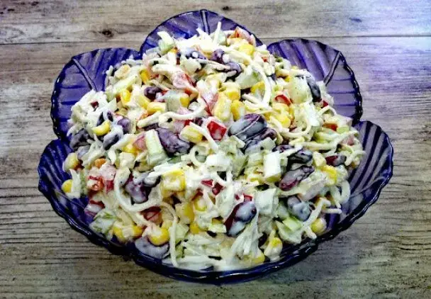 Jak zrobić sałatkę z selera konserwowego – prosty przepis na pyszną sałatkę