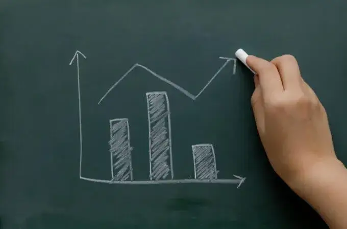 Co oznacza kapitalizacja odsetek i jak wpływa na Twoje oszczędności