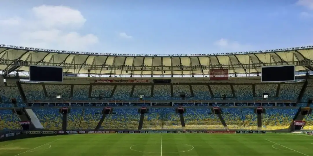 Od pierwszego meczu piłki nożnej w Krakowie do zakładów online: historia Polski